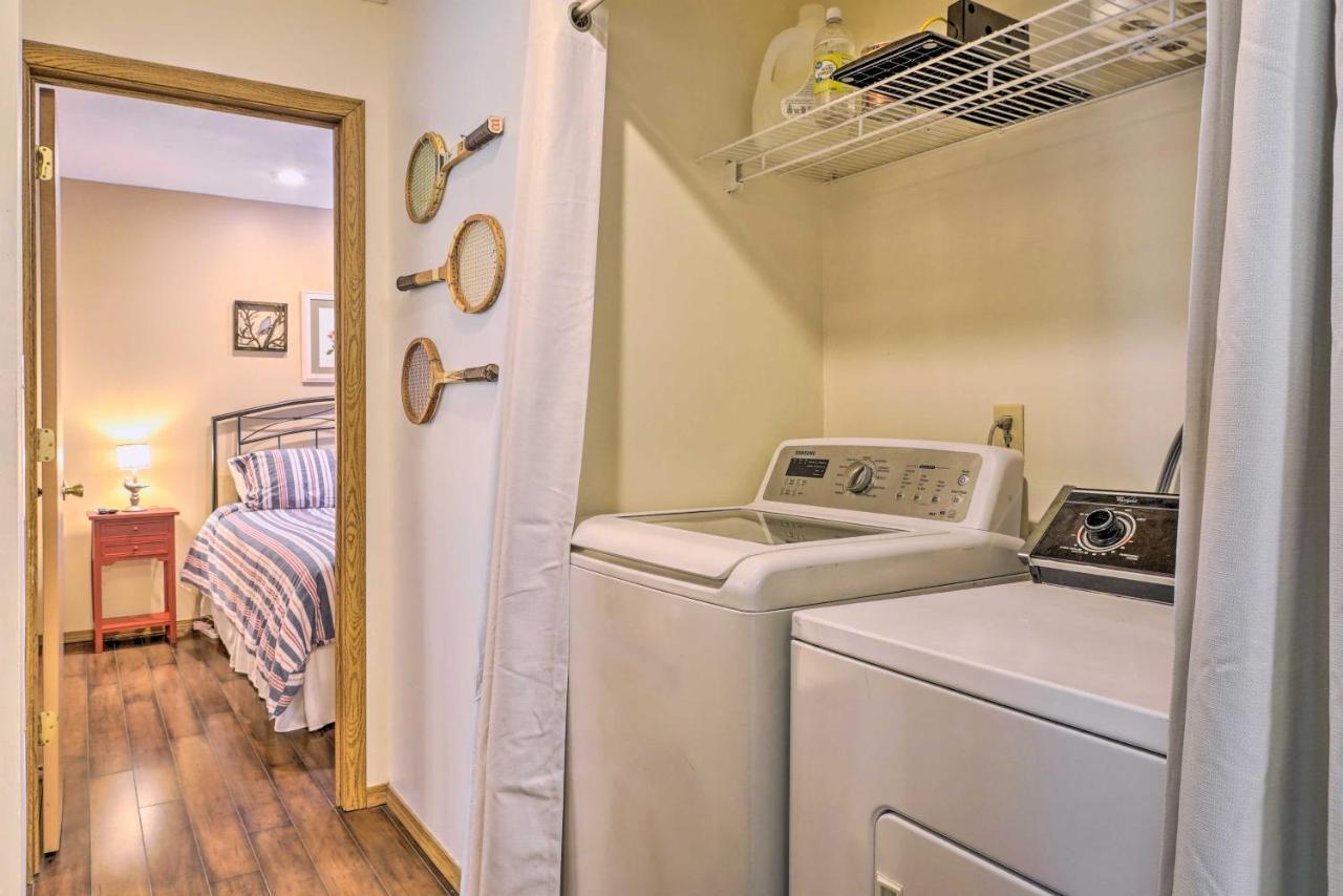 Pet-Friendly Branson Retreat With Pool And Golf Access Apartment Luaran gambar