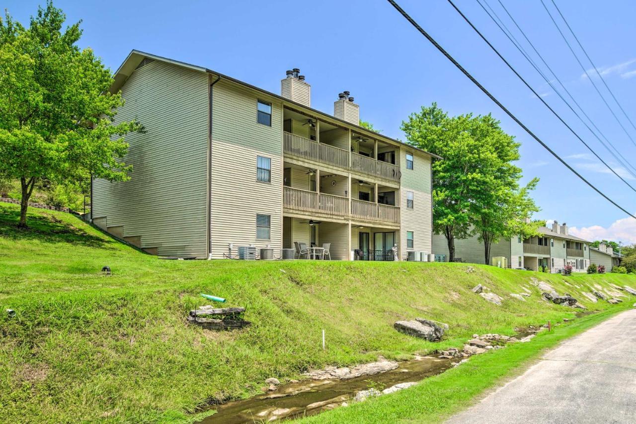 Pet-Friendly Branson Retreat With Pool And Golf Access Apartment Luaran gambar
